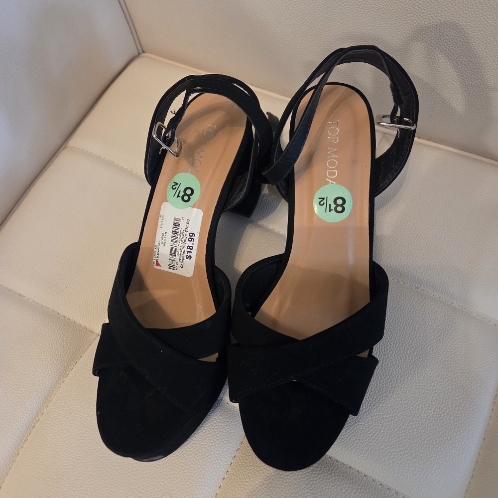 Black Women's Strappy Block Heel Sandals - Picture 5 of 5